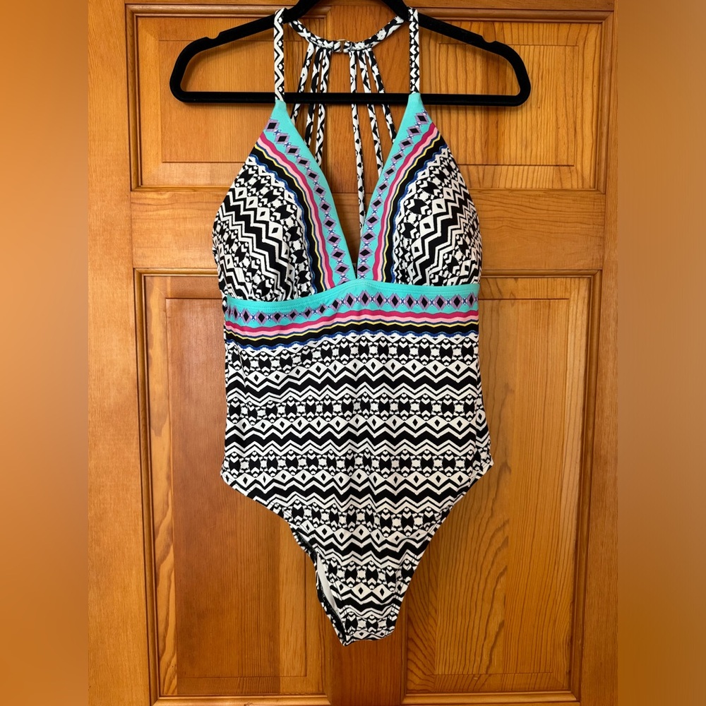 La Blanca Bathing Suit, size 12